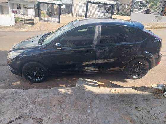 FORD FOCUS 1.6 GL 16V FLEX 4P MANUAL